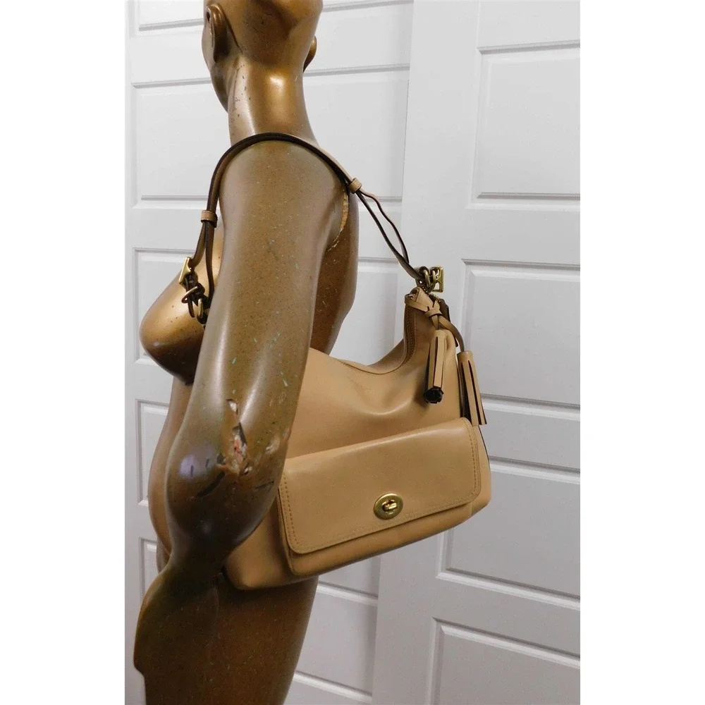 Coach 22381 Courtenay Camel Beige Leather Front Pocket‎ Hobo Bag